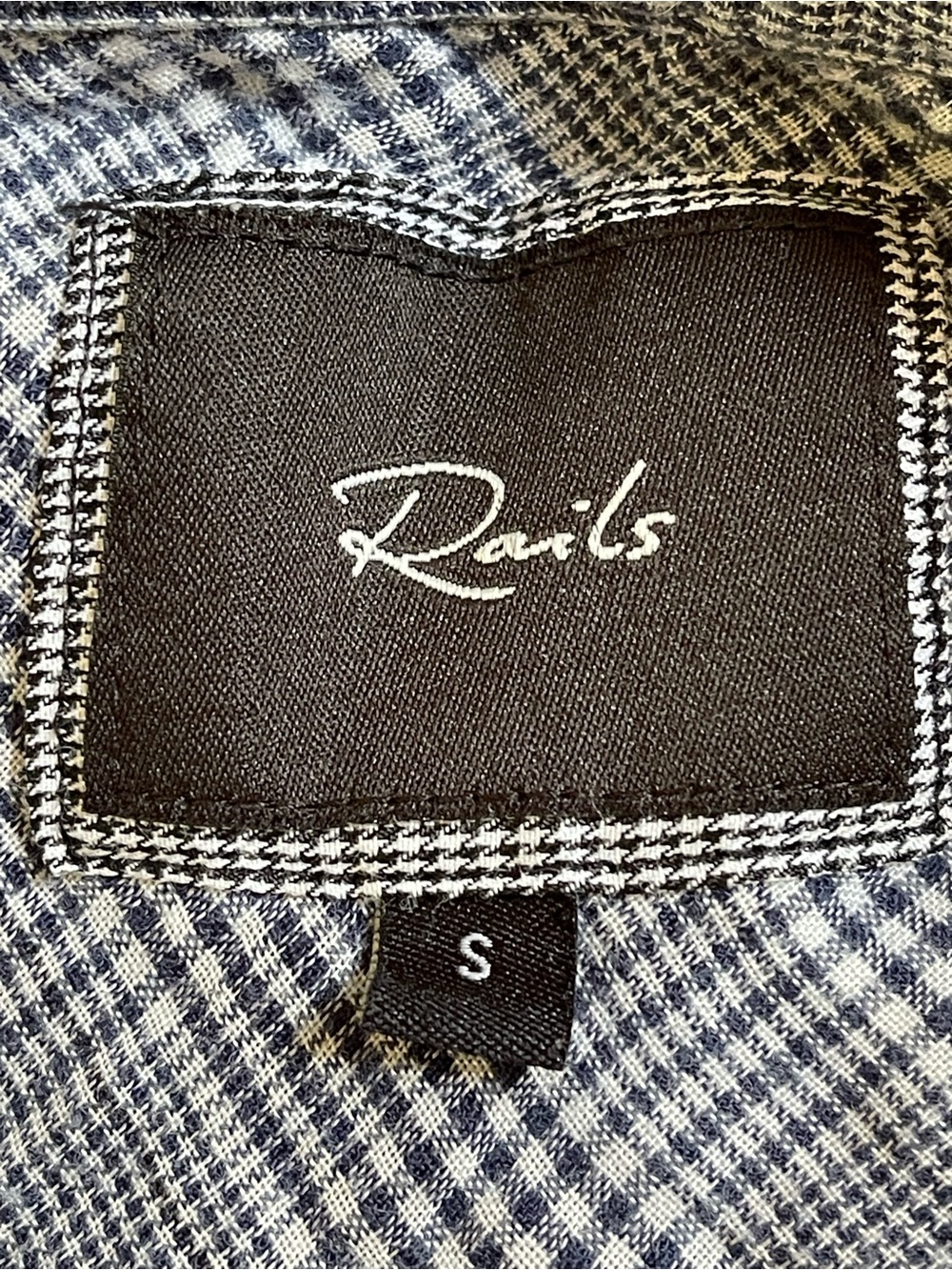 Rails Hunter Plaid Button Front Shirt Navy Gray White Small - Picture 6 of 7